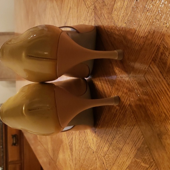 Beige Leather Peep-toe Heels - Picture 4 of 9